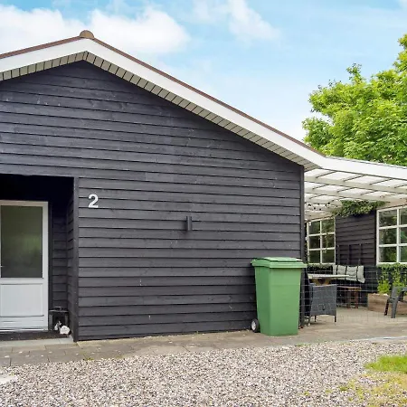 6 Person In Struer-by Traum * Struer