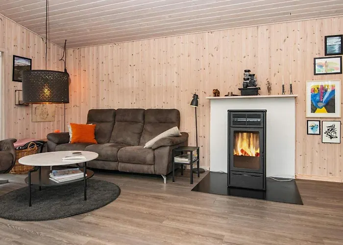 6 Person In Struer-by Traum * Struer